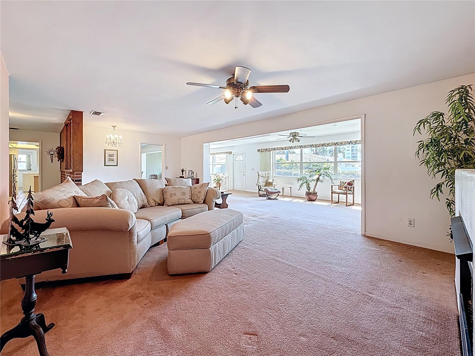 IMPERIAL POINT UNIT 4B - Residential