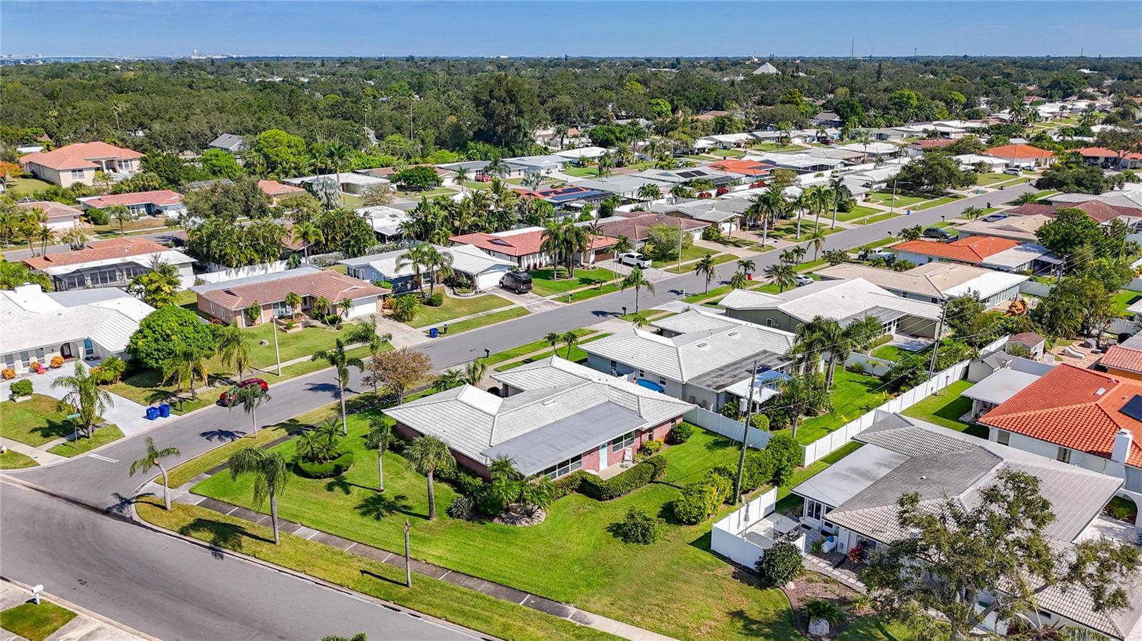 IMPERIAL POINT UNIT 4B - Residential