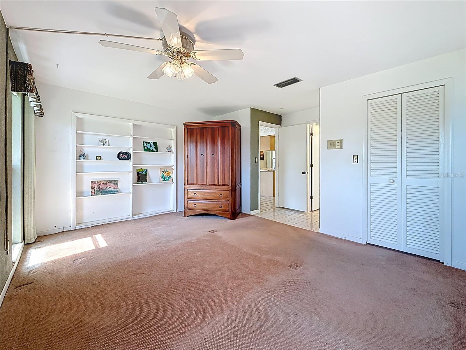 IMPERIAL POINT UNIT 4B - Residential