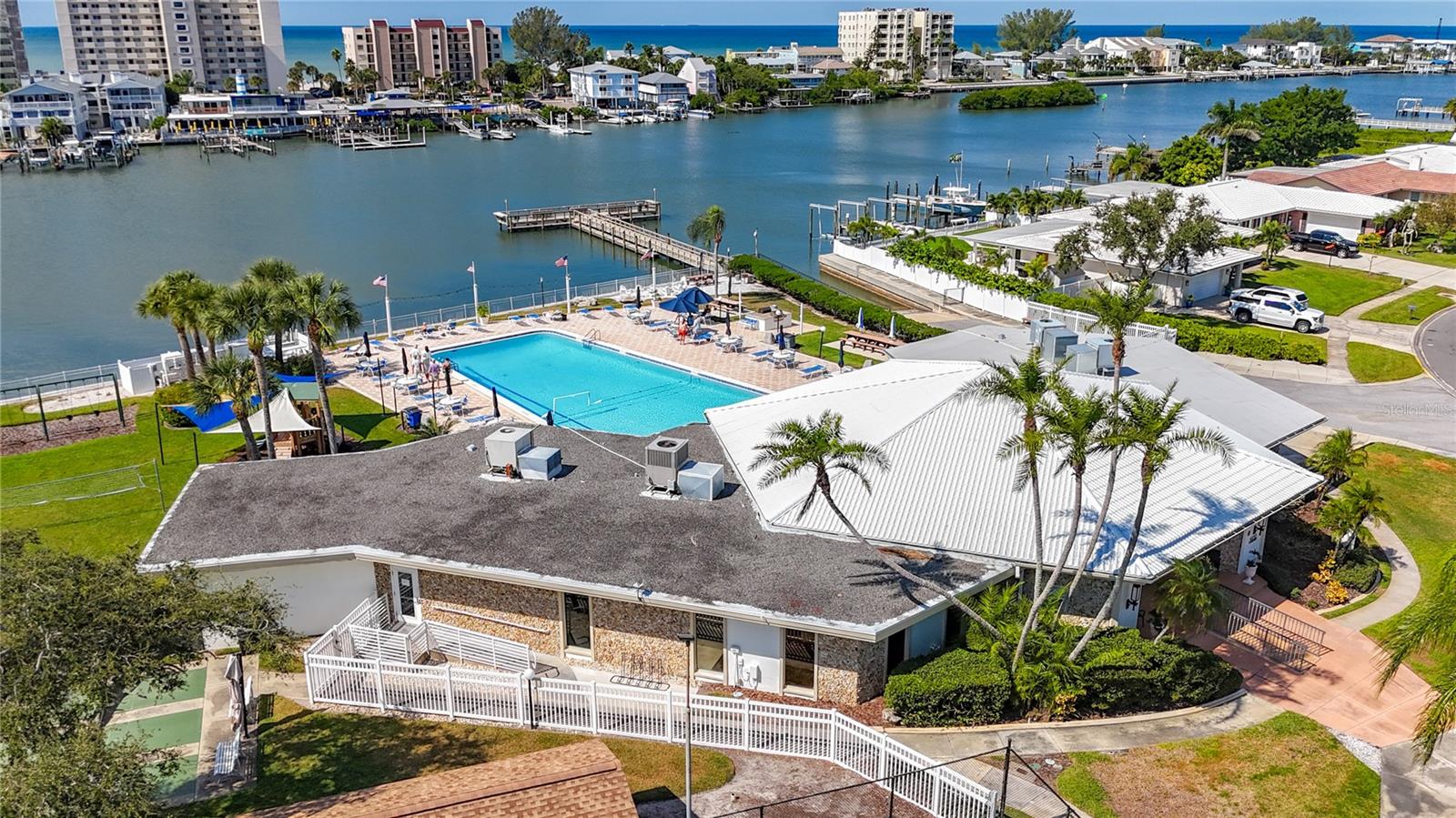 IMPERIAL POINT UNIT 4B - Residential