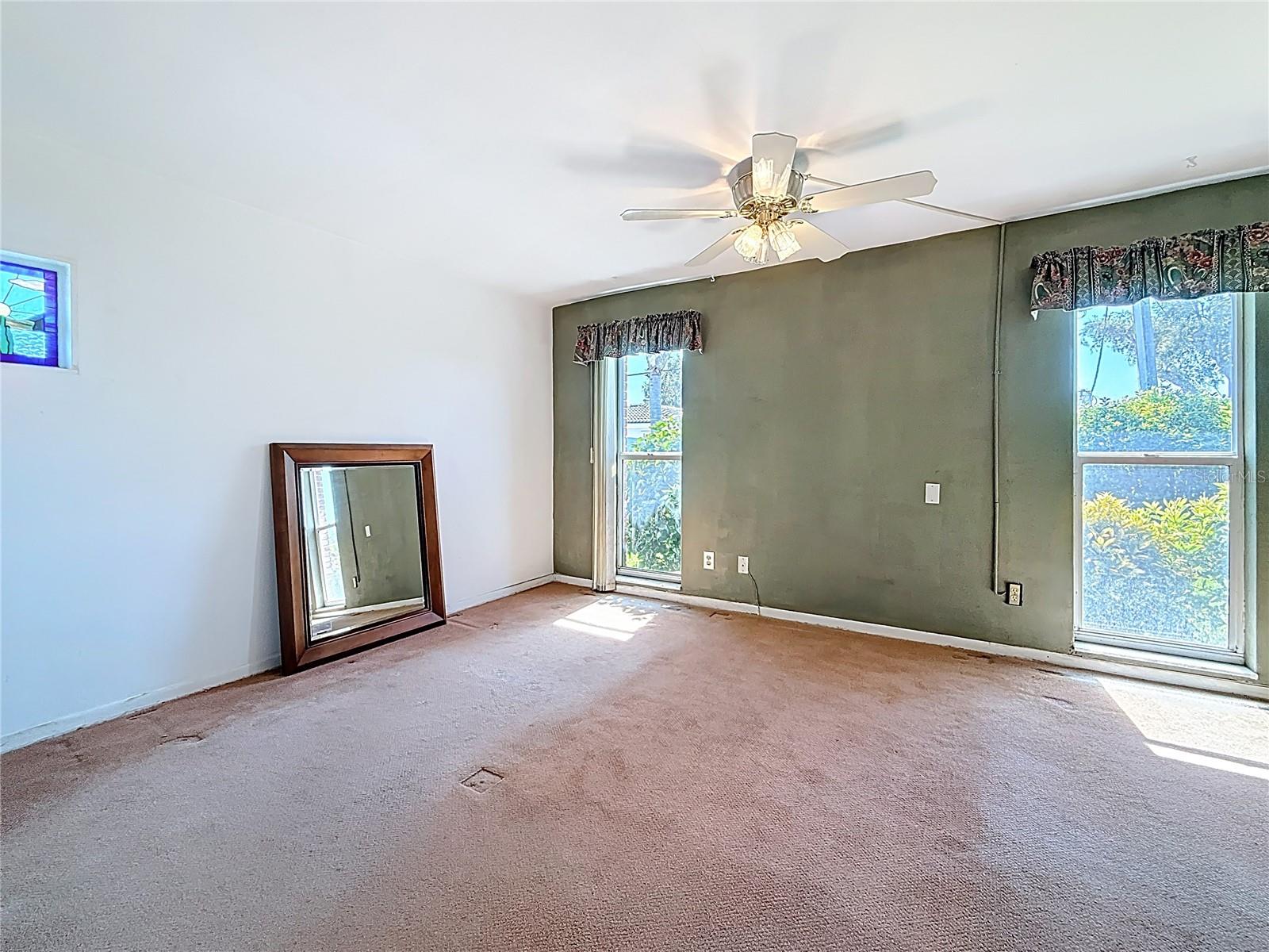 IMPERIAL POINT UNIT 4B - Residential