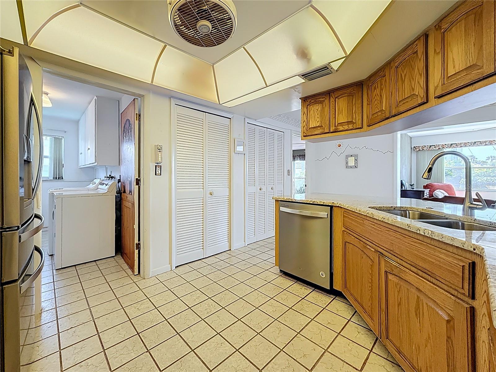 IMPERIAL POINT UNIT 4B - Residential