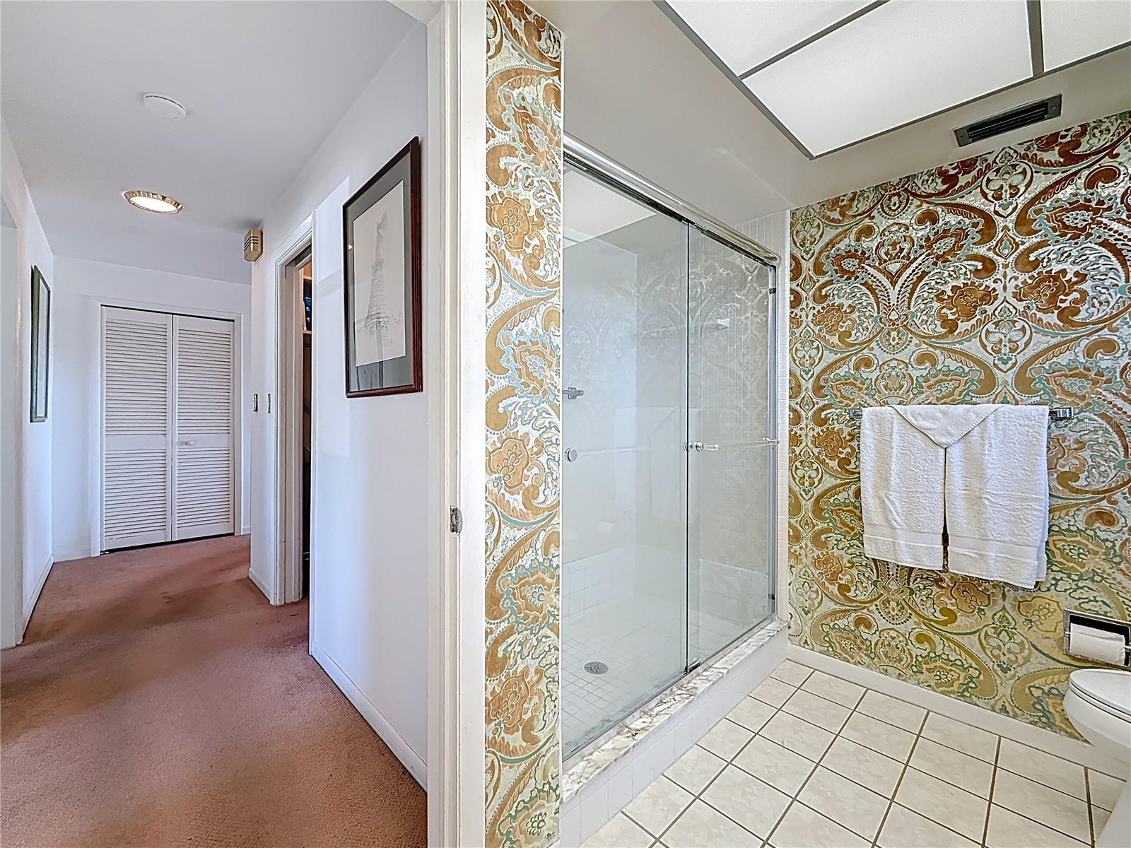 IMPERIAL POINT UNIT 4B - Residential