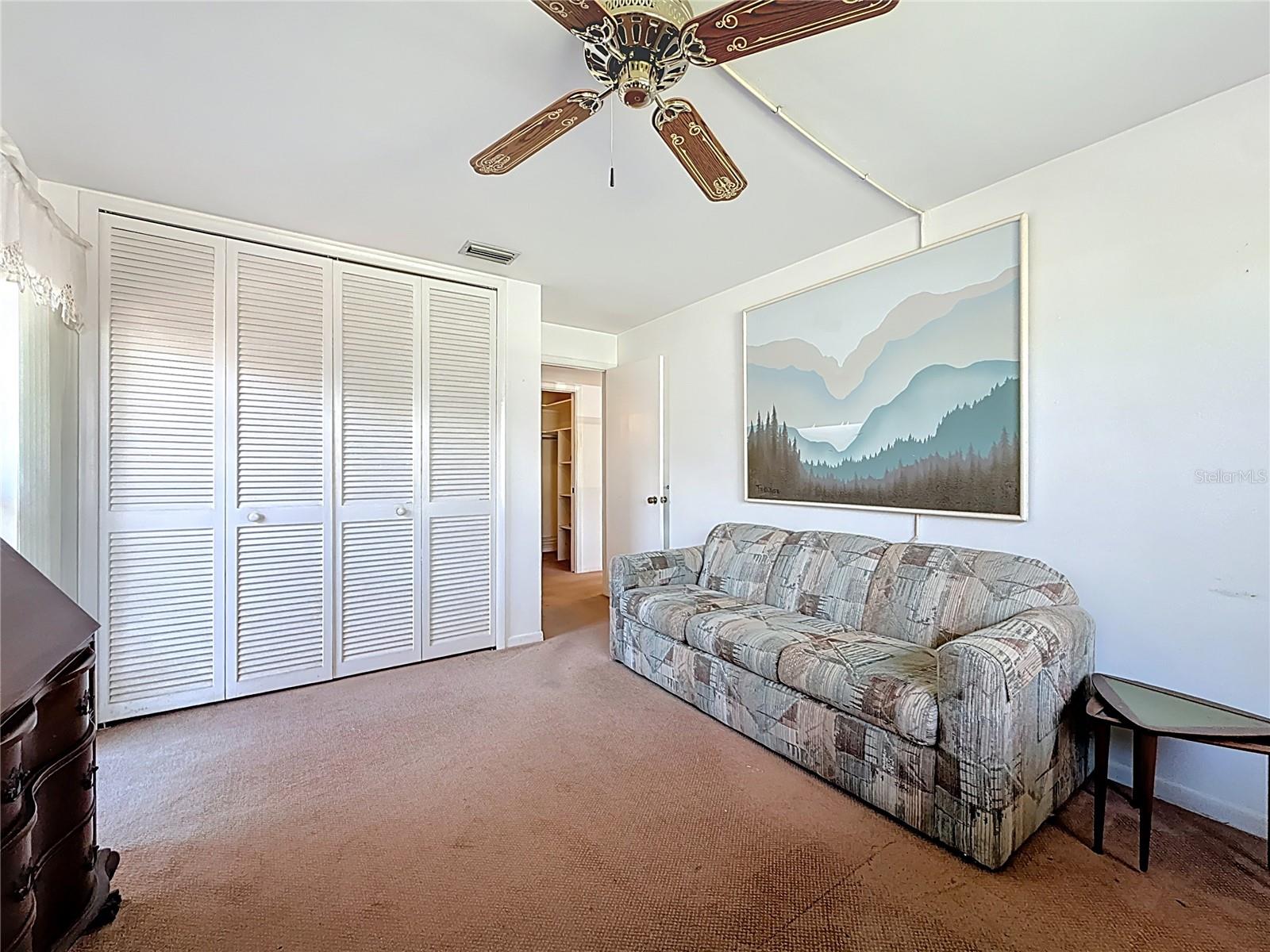 IMPERIAL POINT UNIT 4B - Residential