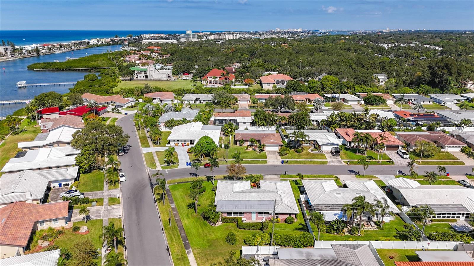 IMPERIAL POINT UNIT 4B - Residential