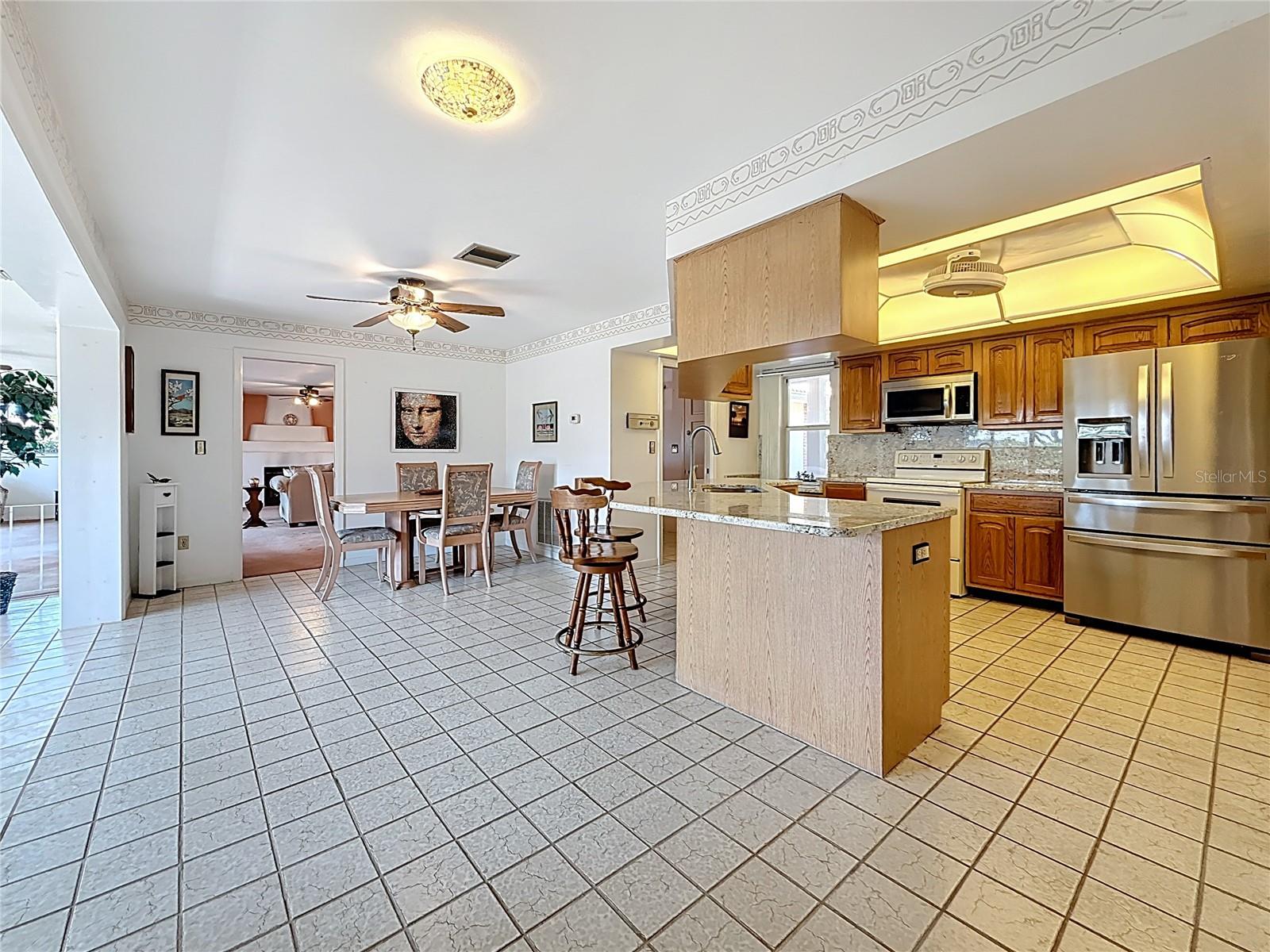 IMPERIAL POINT UNIT 4B - Residential