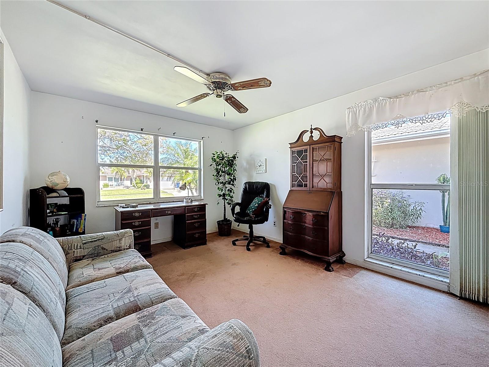 IMPERIAL POINT UNIT 4B - Residential