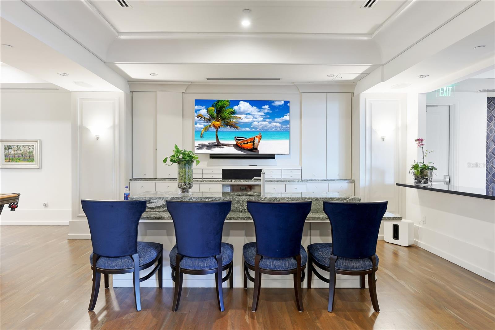 1350 MAIN RESIDENTIAL - Residential Lease