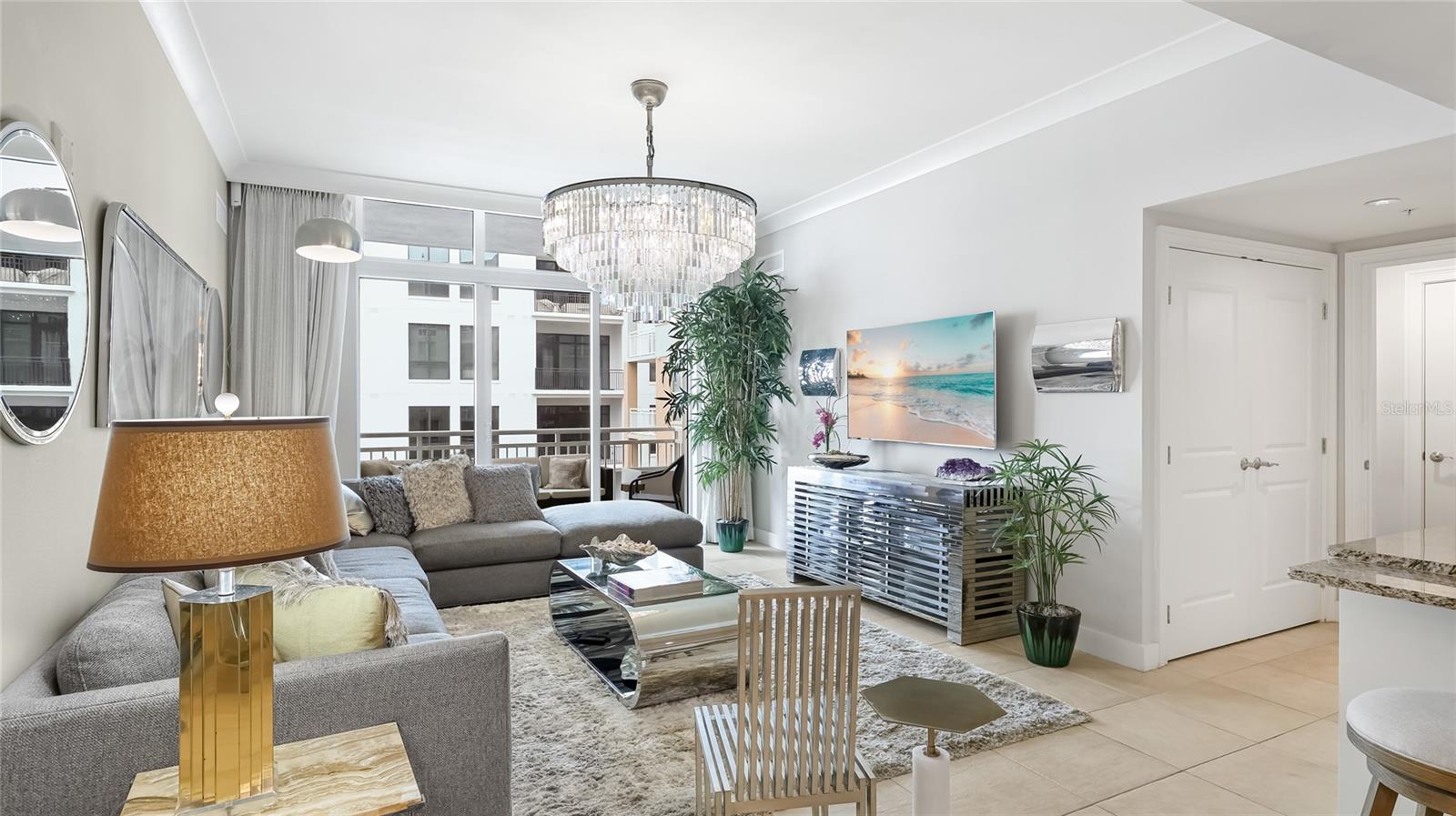 1350 MAIN RESIDENTIAL - Residential Lease