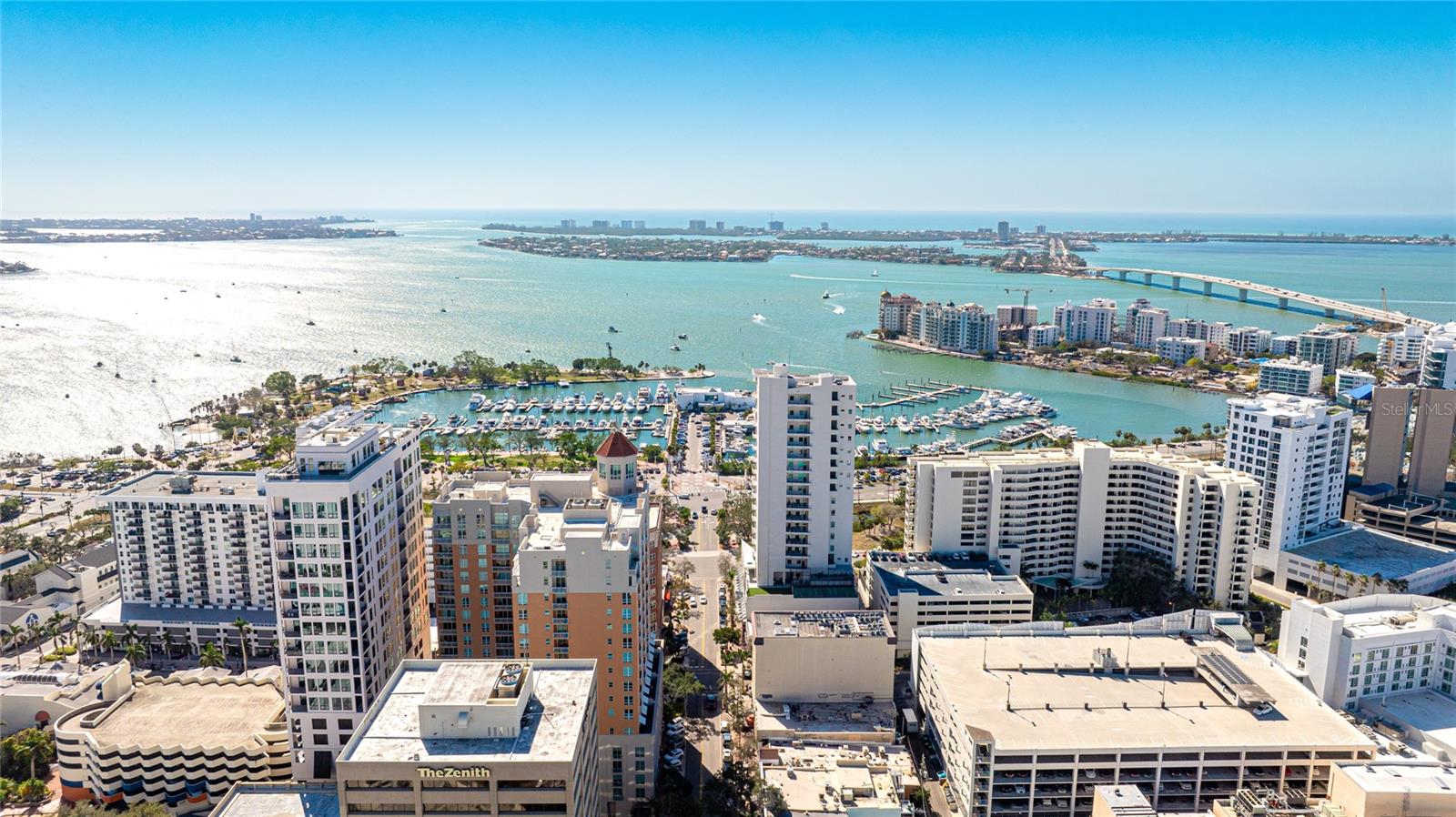 1350 MAIN RESIDENTIAL - Residential Lease