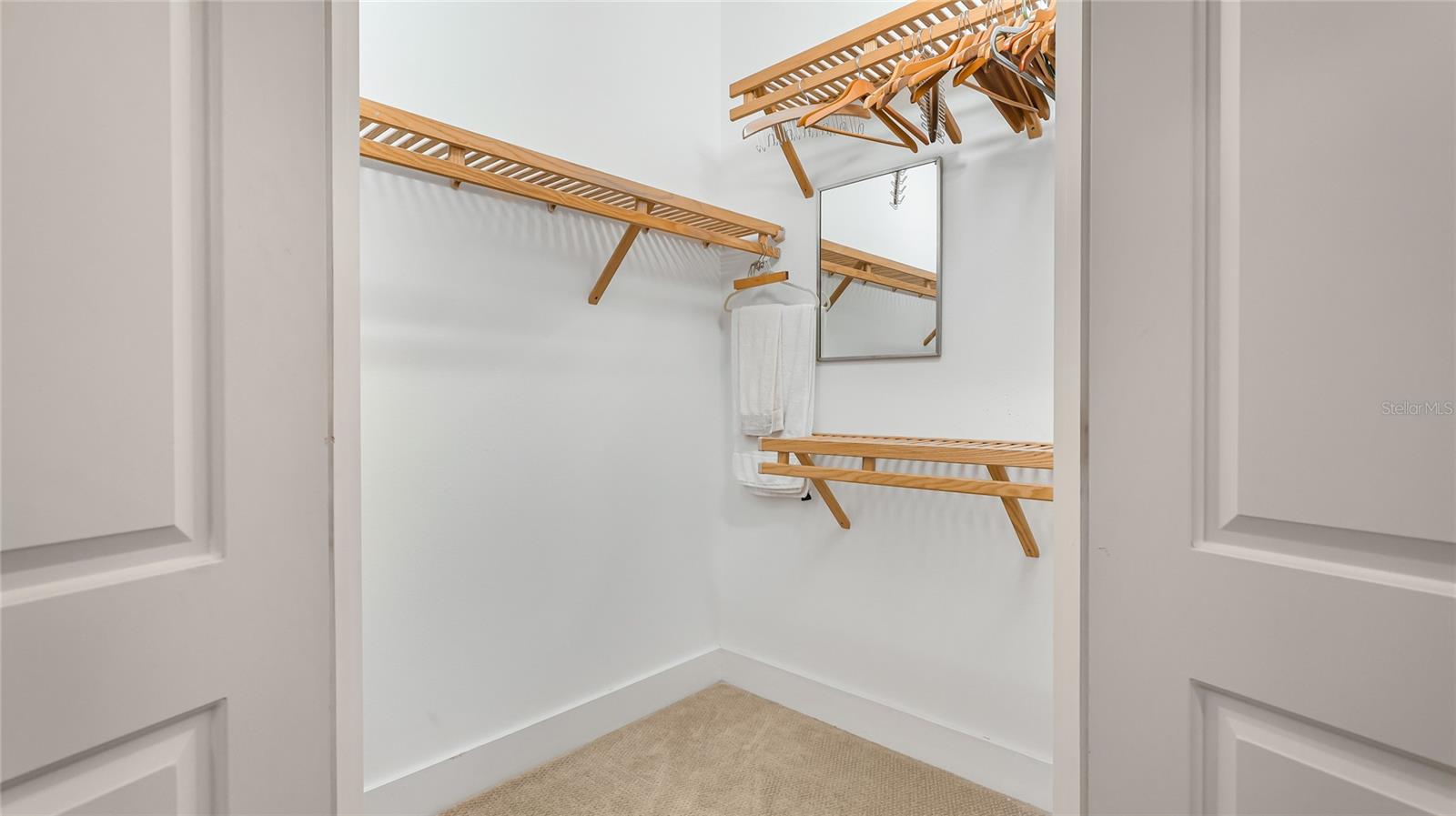 1350 MAIN RESIDENTIAL - Residential Lease