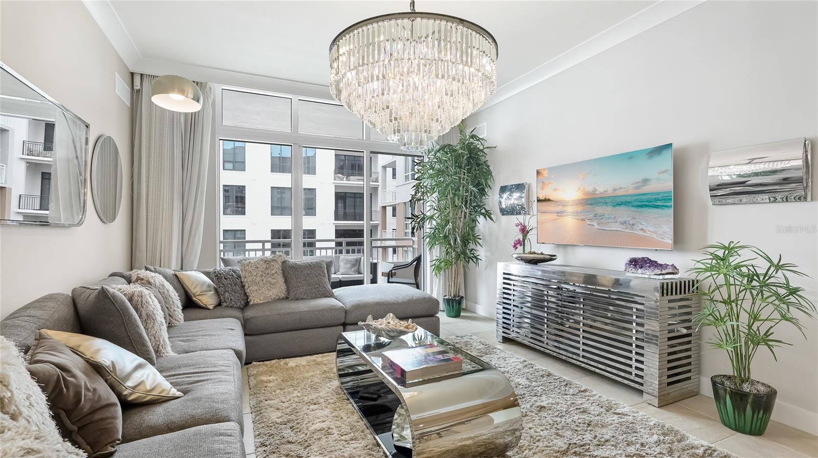1350 MAIN RESIDENTIAL - Residential Lease