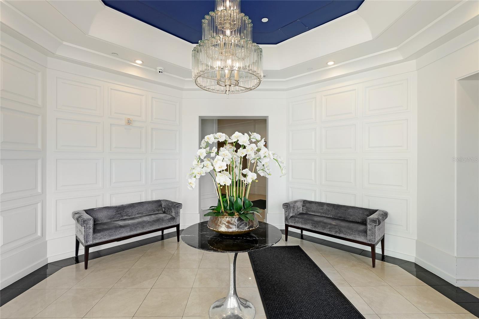 1350 MAIN RESIDENTIAL - Residential Lease