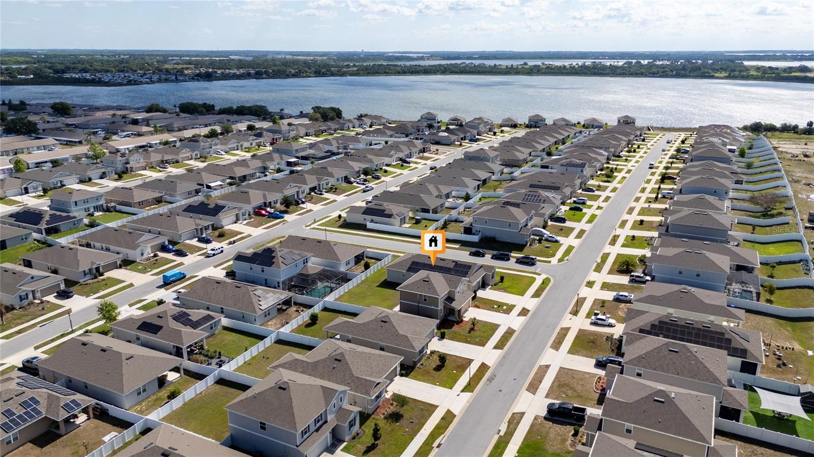 LAKE SMART POINTE - Residential