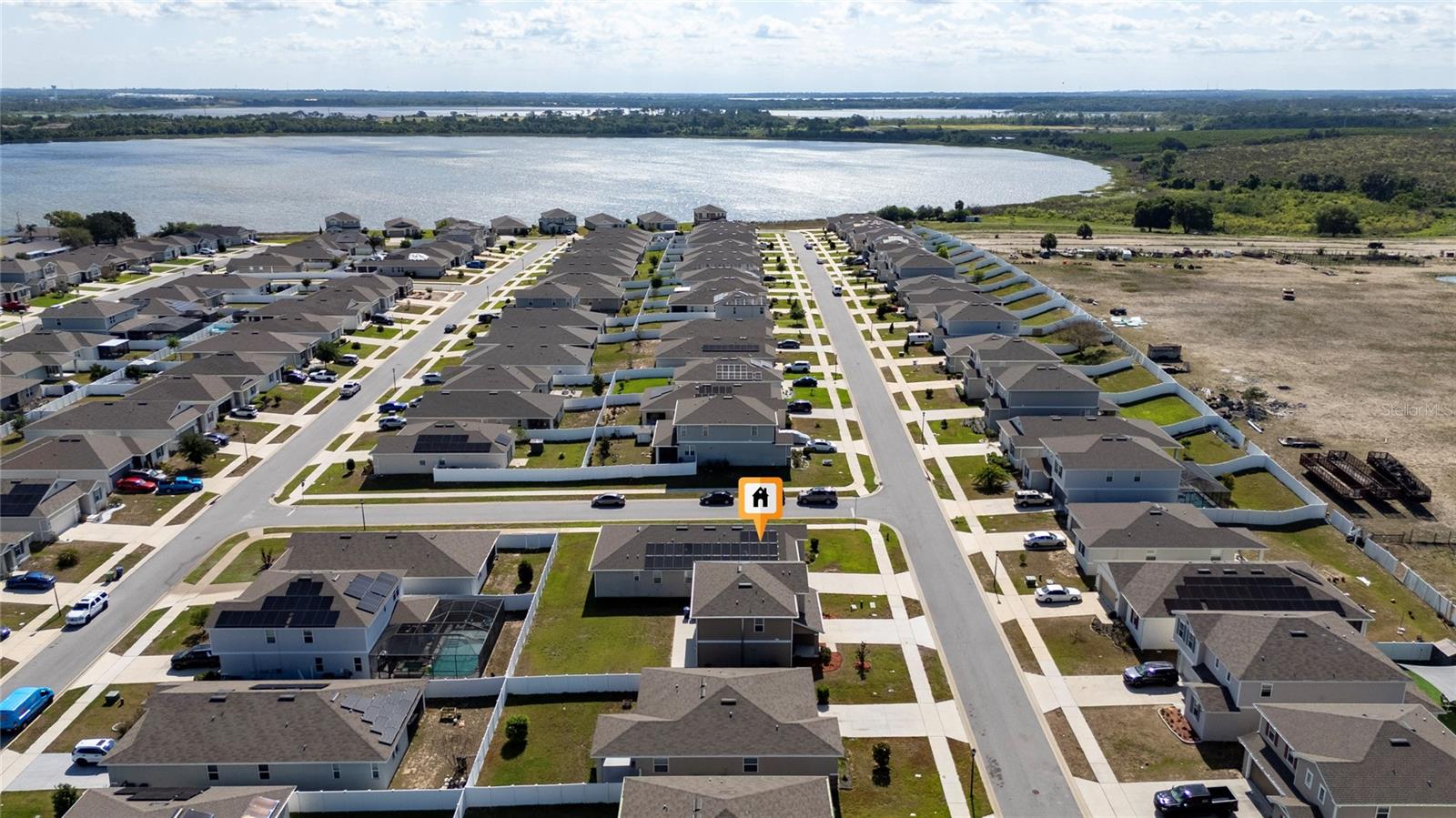 LAKE SMART POINTE - Residential
