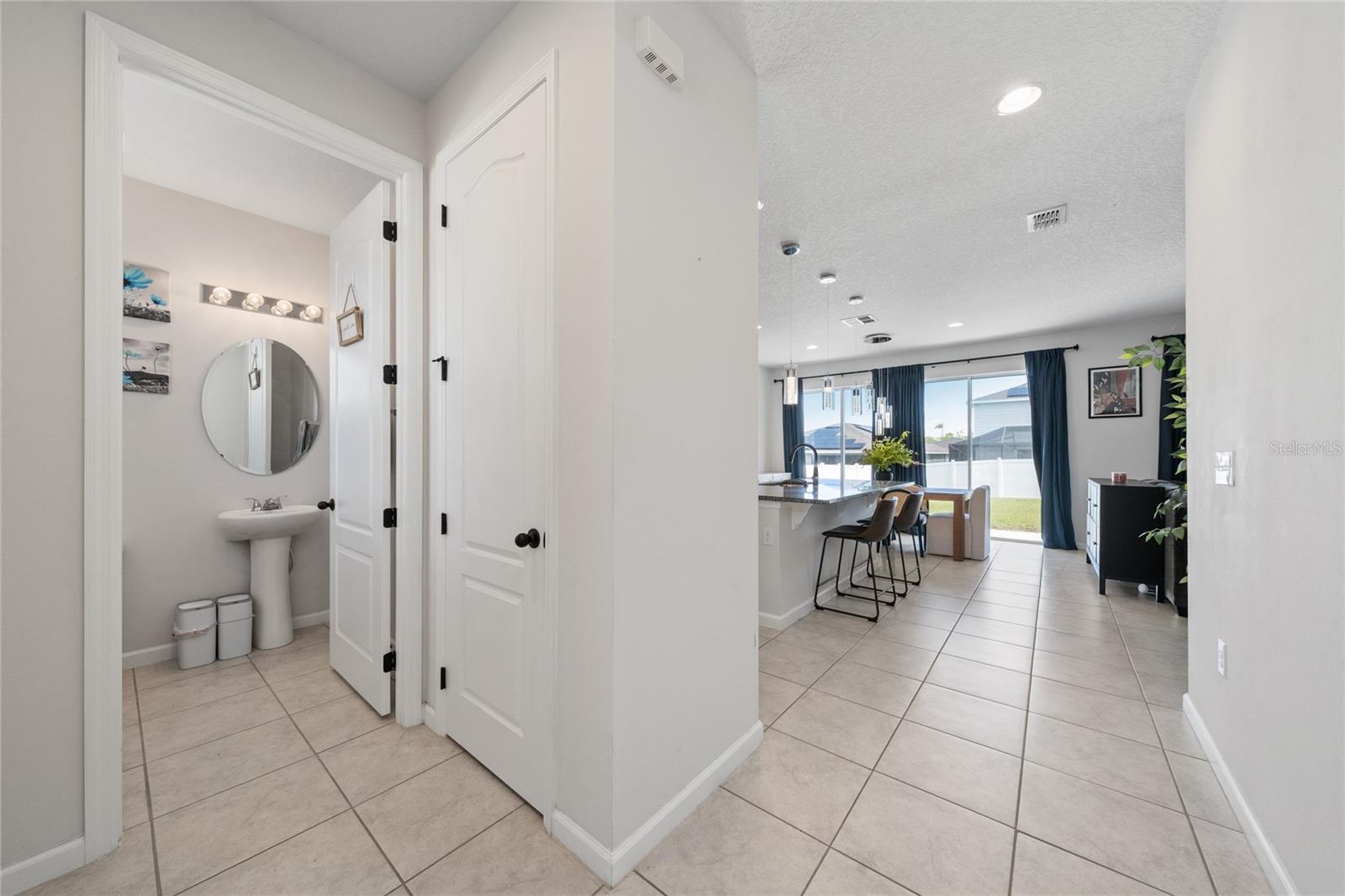 LAKE SMART POINTE - Residential