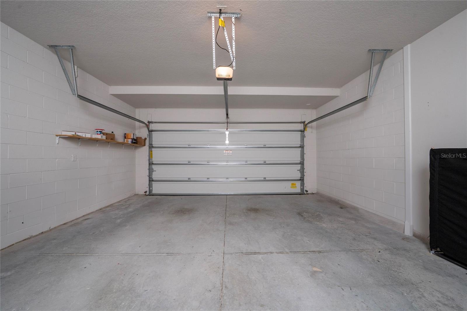 LAKE SMART POINTE - Residential