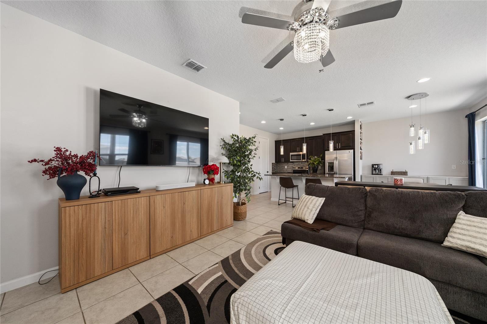 LAKE SMART POINTE - Residential