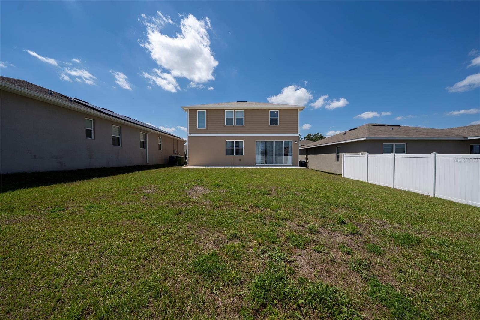 LAKE SMART POINTE - Residential