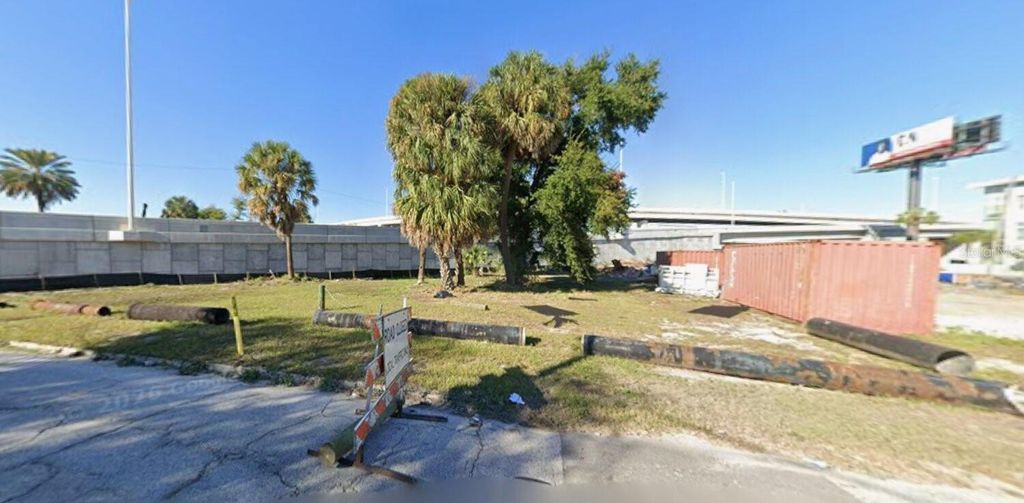 Photo of 702 E Ross Avenue, Tampa, FL 33602 (MLS # TB8486493)