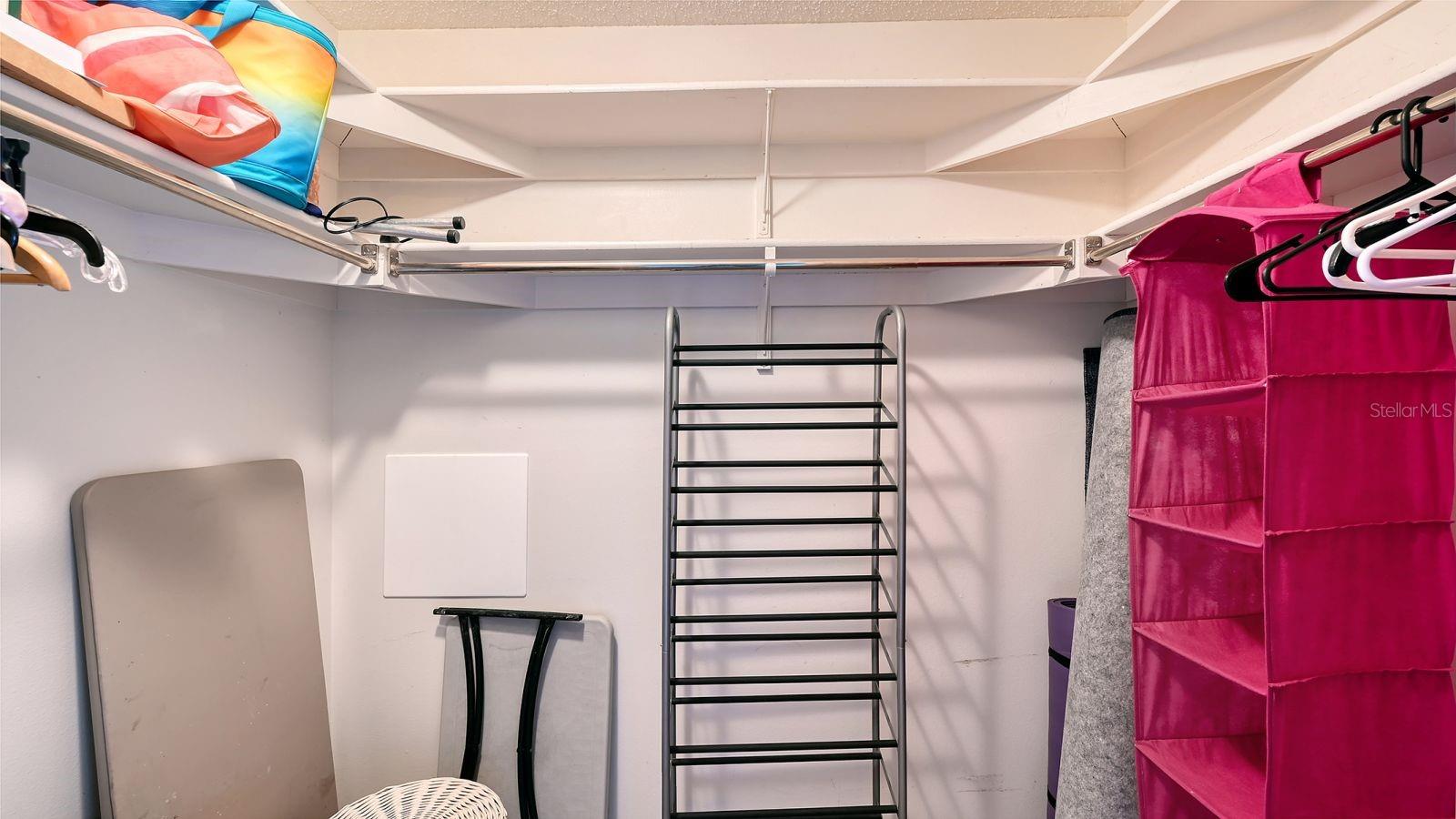 CAMBRIDGE VILLAGE - Residential