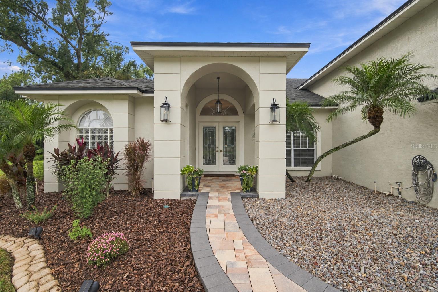 721 FAYETTE PLACE