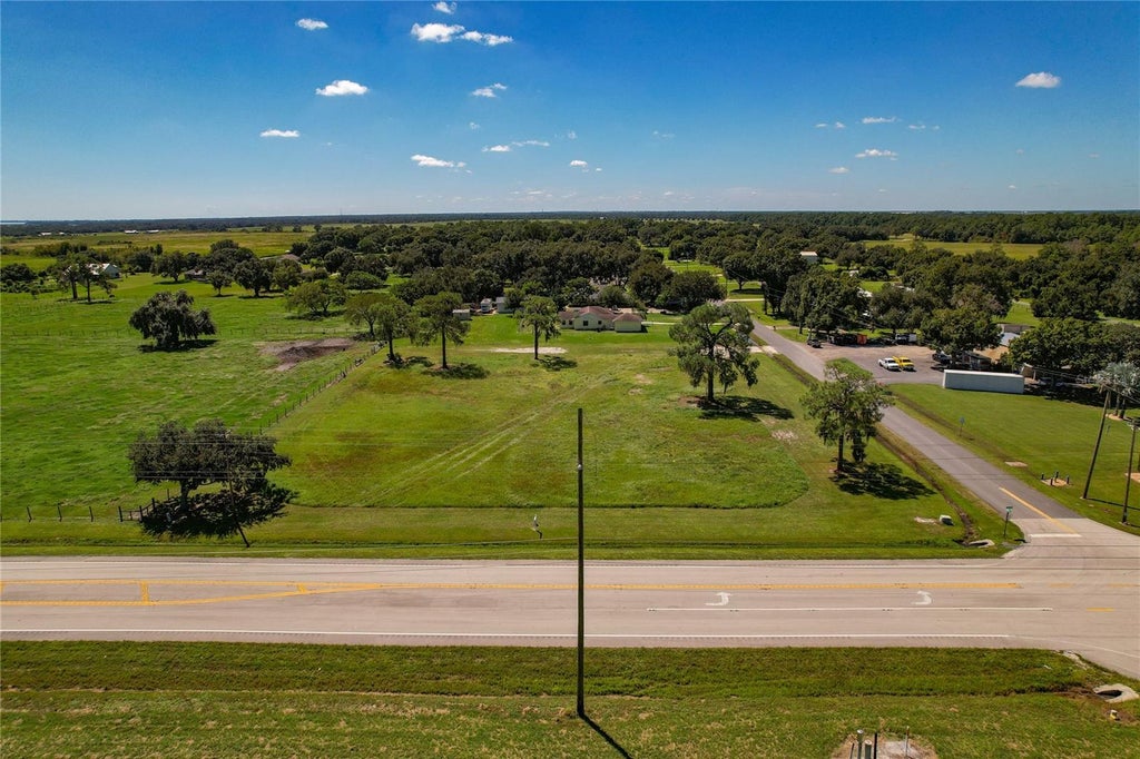 Photo of 9225 Us-98, Sebring, FL 33876 (MLS # TB8552941)