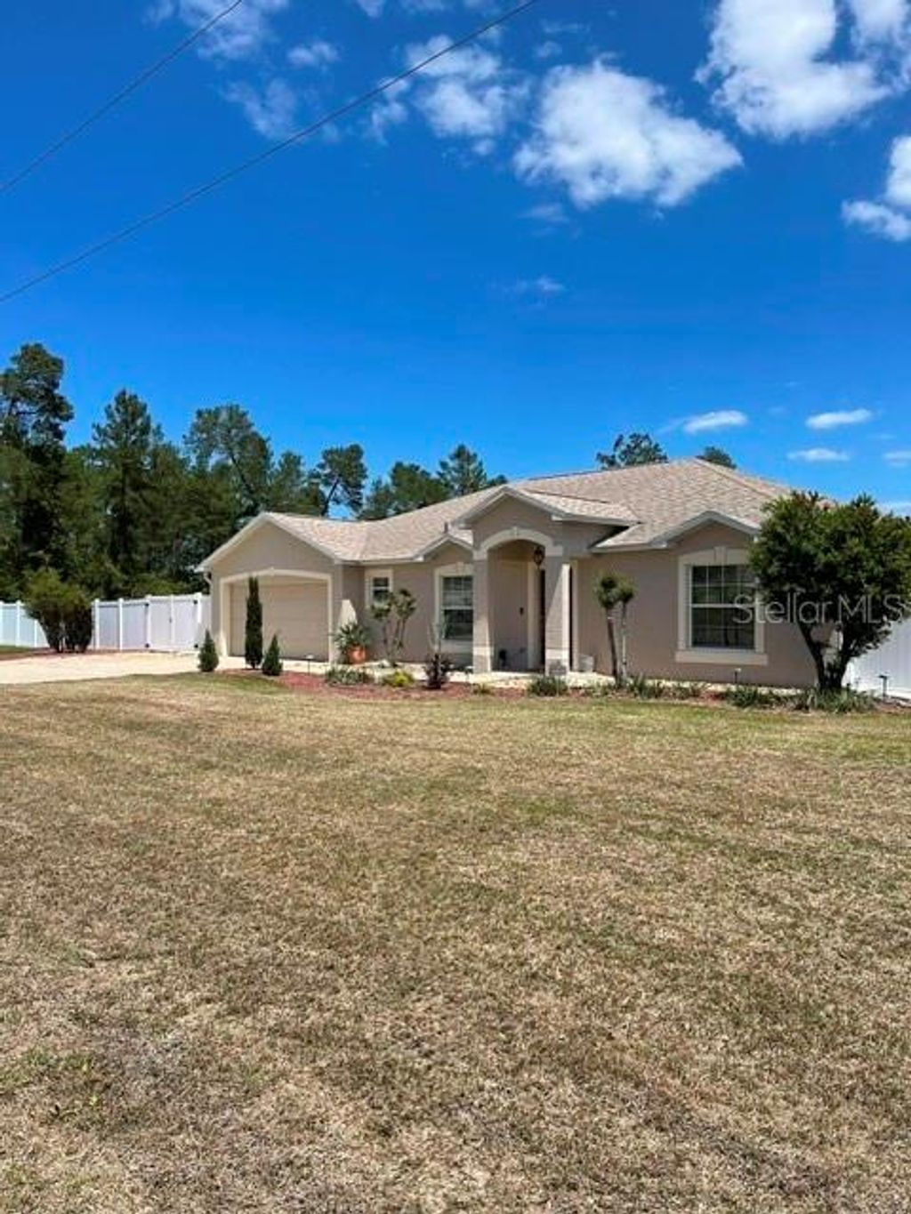 Photo of 10985 SW 48th Terrace, Ocala, FL 34476 (MLS # OM722892)