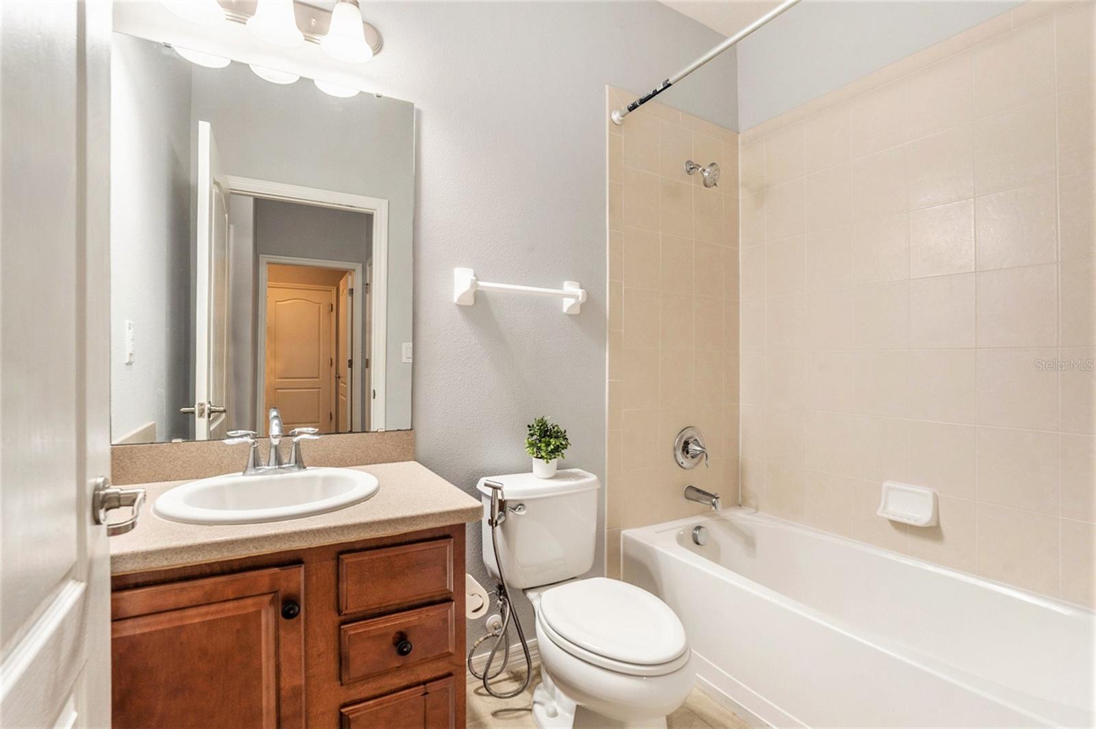 STONEBRIER PH 1 - Residential Lease