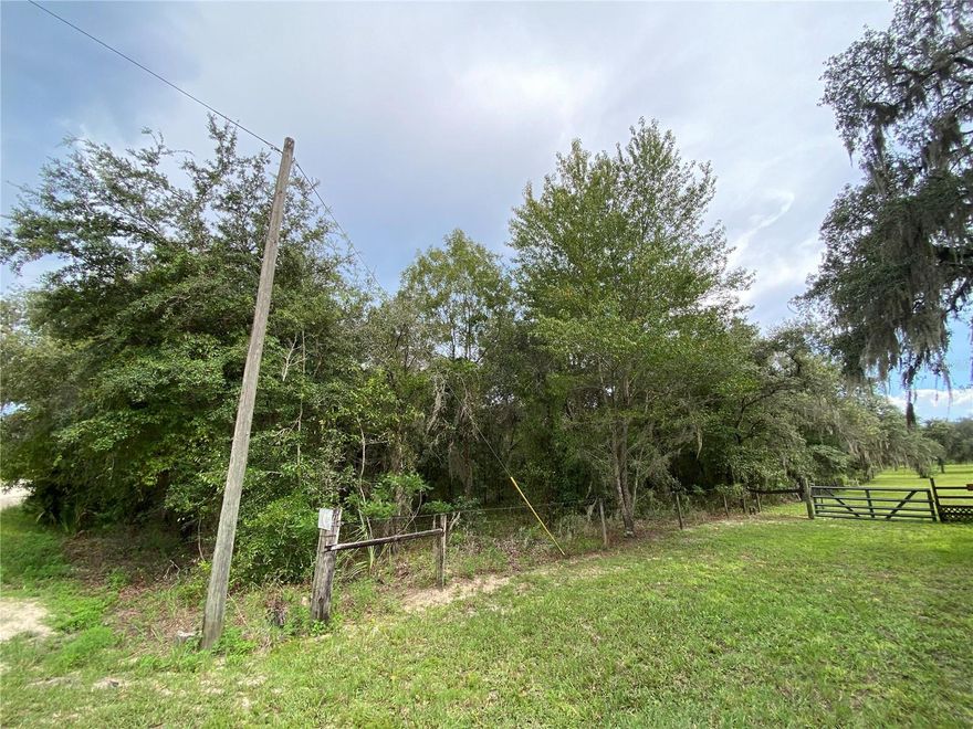 4.4 Acres Residential Vacant Land – Dunnellon, FL
Build your dream home on this spacious 4.4-acre residential parcel located in Levy County, just outside the charming city of Dunnellon. This unimproved land offers plenty of room for privacy, outdoor living, and future development. Enjoy the natural beauty of the area with easy access to the Rainbow River, Withlacoochee River, and nearby state parks for boating, fishing, kayaking, and hiking. Conveniently situated near shopping, dining, and schools, this property combines peaceful country living with modern conveniences. An excellent opportunity for those looking to create a private retreat or invest in Florida land!