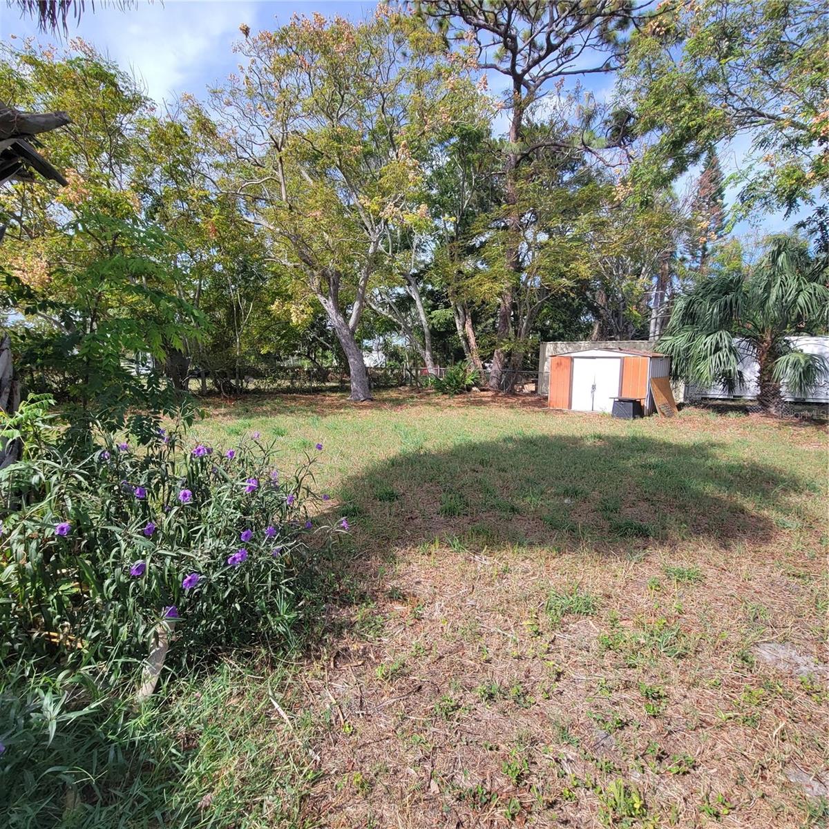 GULF SIDE ESTATES - Residential