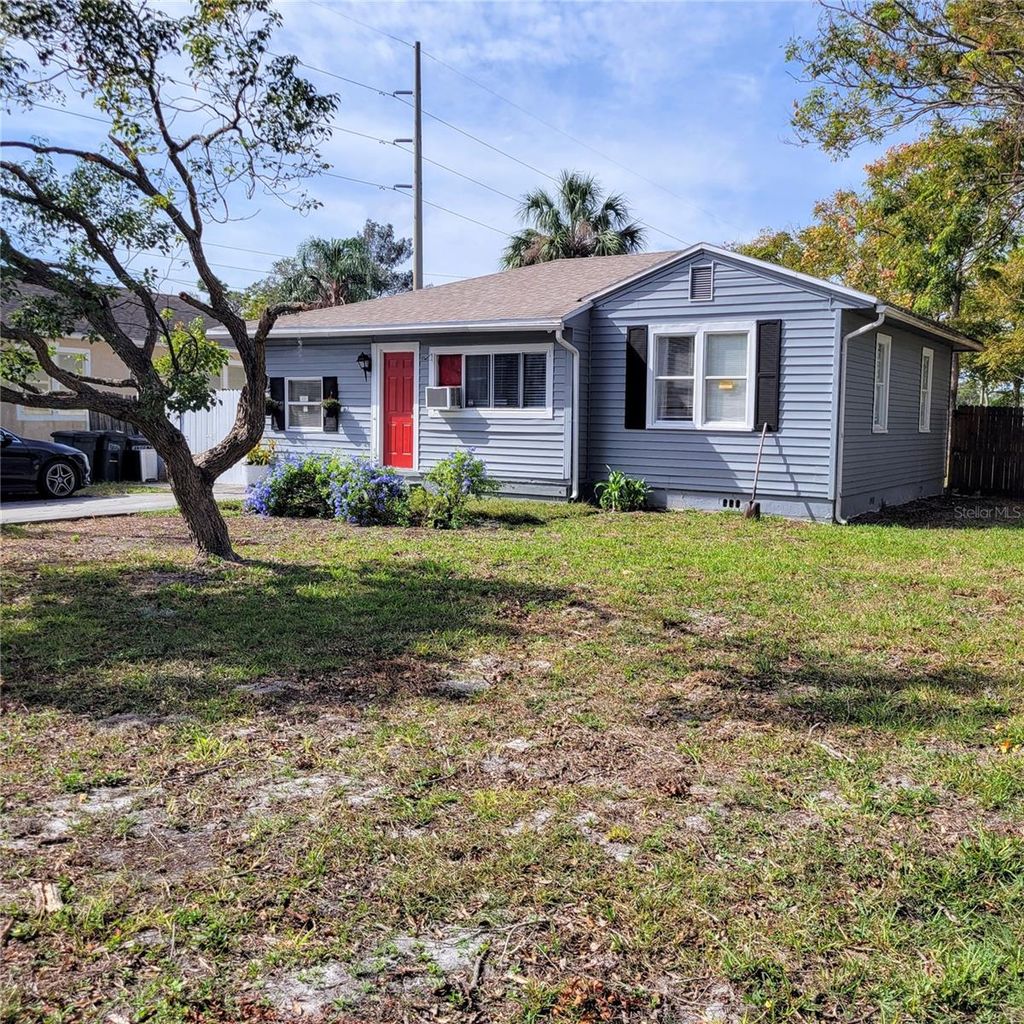Photo of 15007 Dayton Drive, Hudson, FL 34667 (MLS # W7878316)
