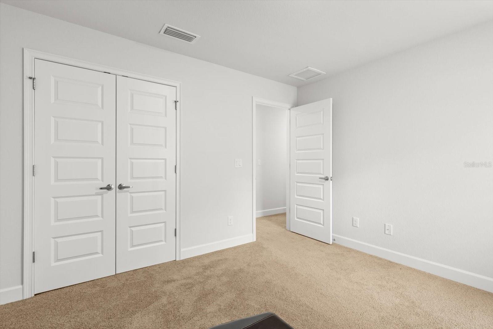 ROYAL HIGHLANDS - Residential