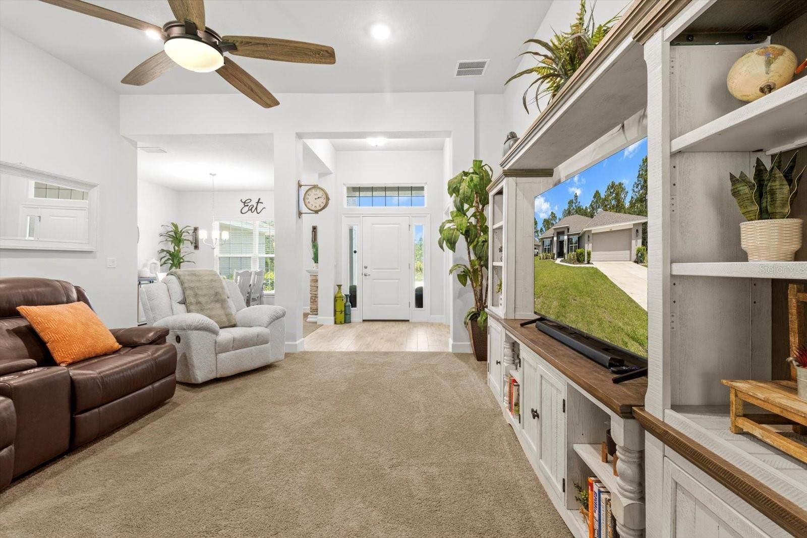 ROYAL HIGHLANDS - Residential