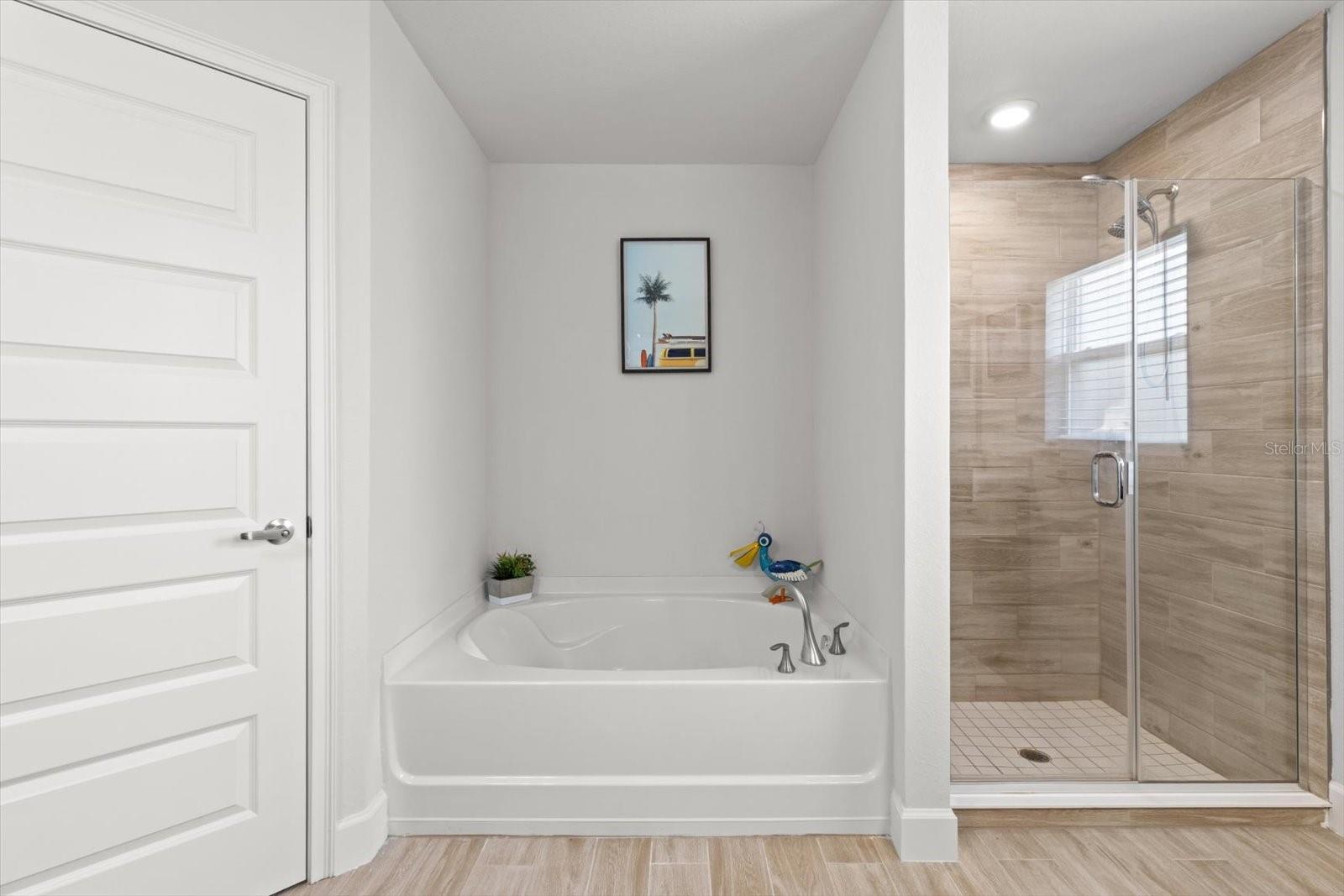 ROYAL HIGHLANDS - Residential