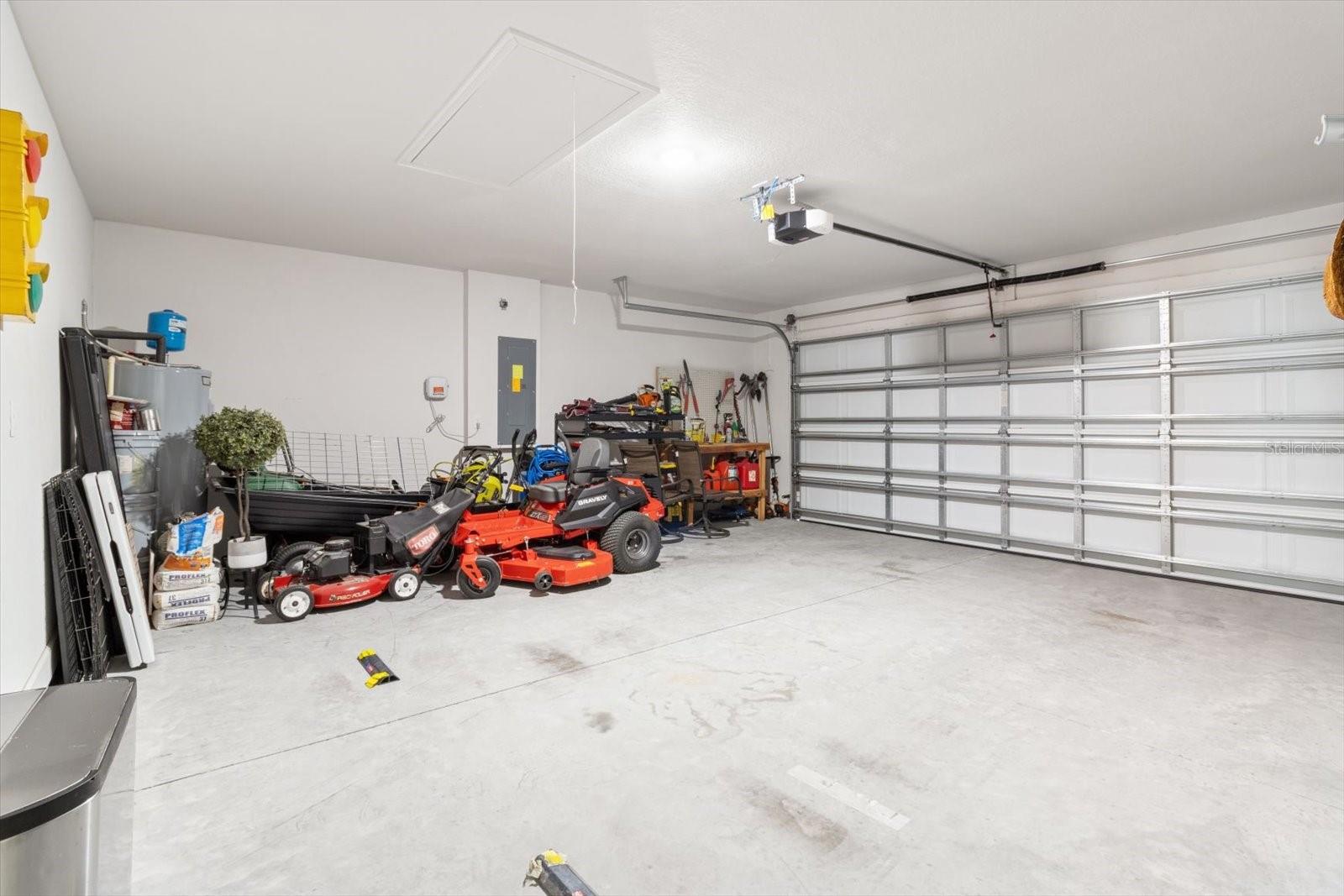 ROYAL HIGHLANDS - Residential