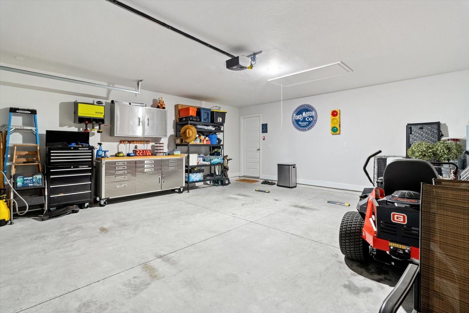 ROYAL HIGHLANDS - Residential