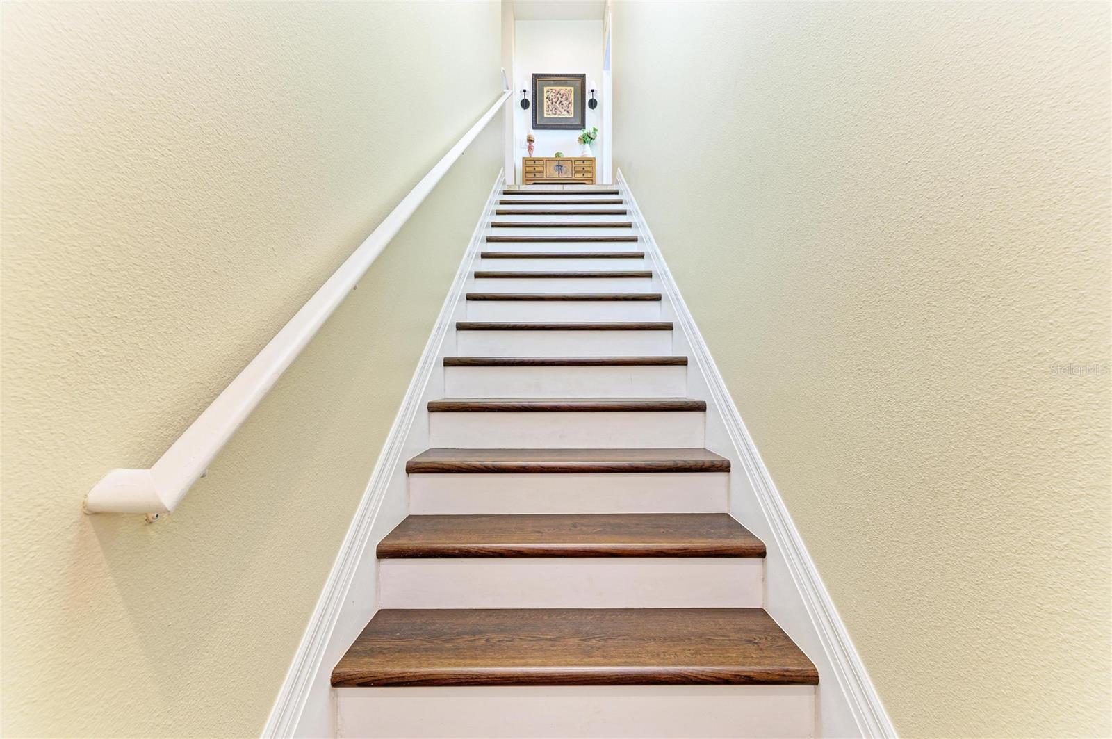 3129 ORIOLE DRIVE 101