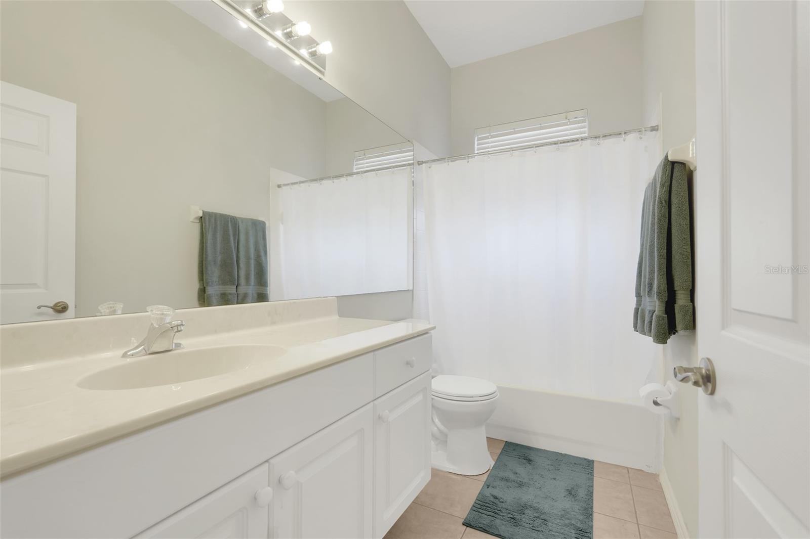 CLERMONT SUMMIT GREENS PH 02C LT 01 BEING - Residential