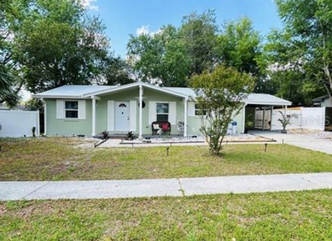 Photo of 14536 SW 34th Terrace Road, Ocala, FL 34473 (MLS # OM722124)