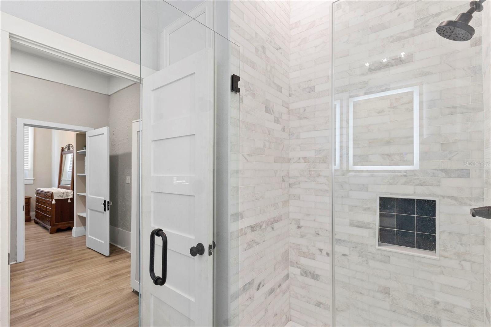BENJAMINS 5TH ADD - Residential