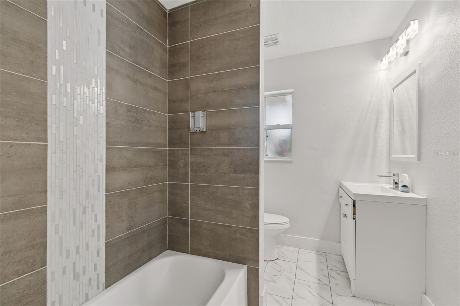 HARBOR BLUFFS SEC 1 - Residential