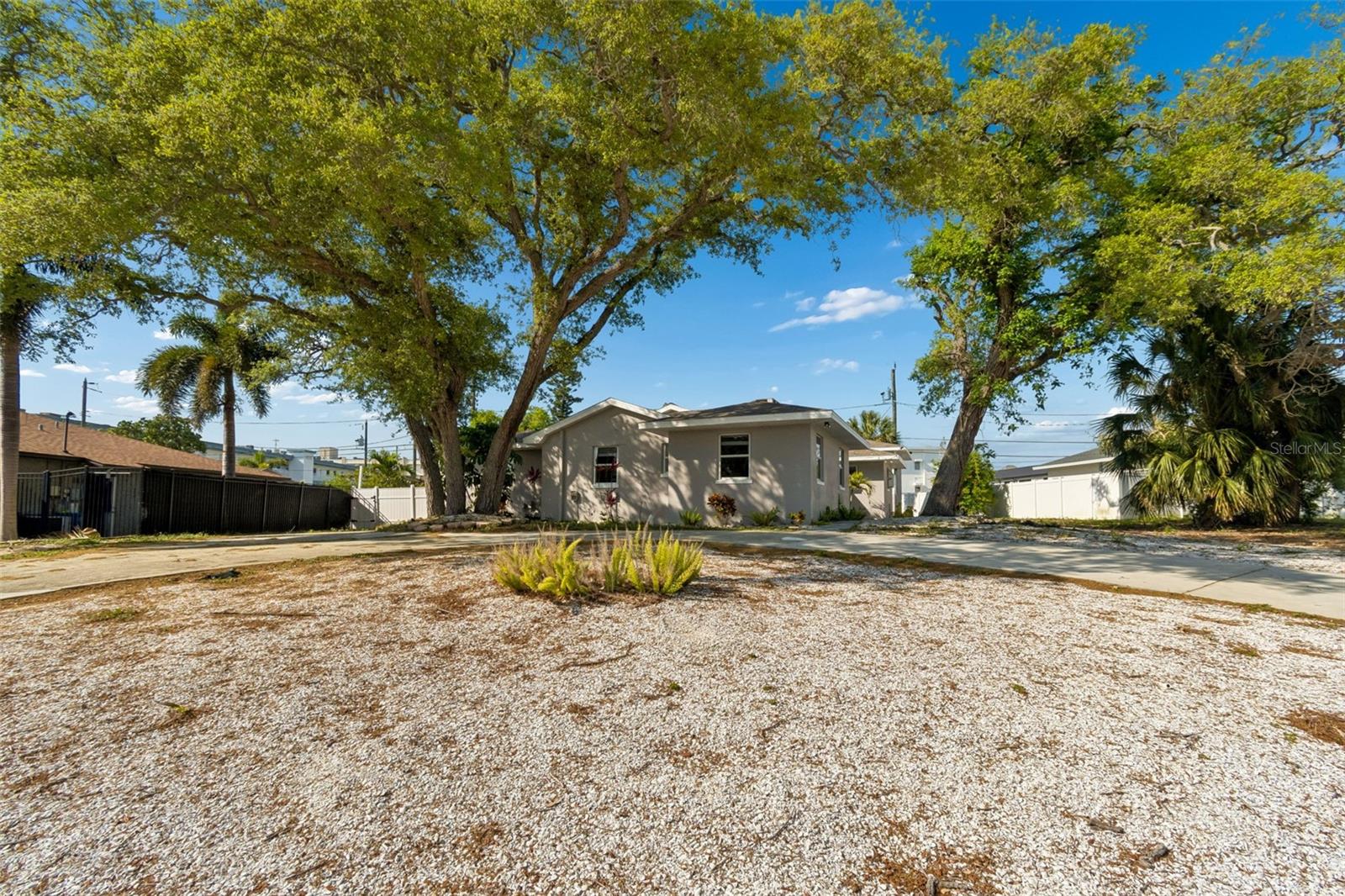 HARBOR BLUFFS SEC 1 - Residential