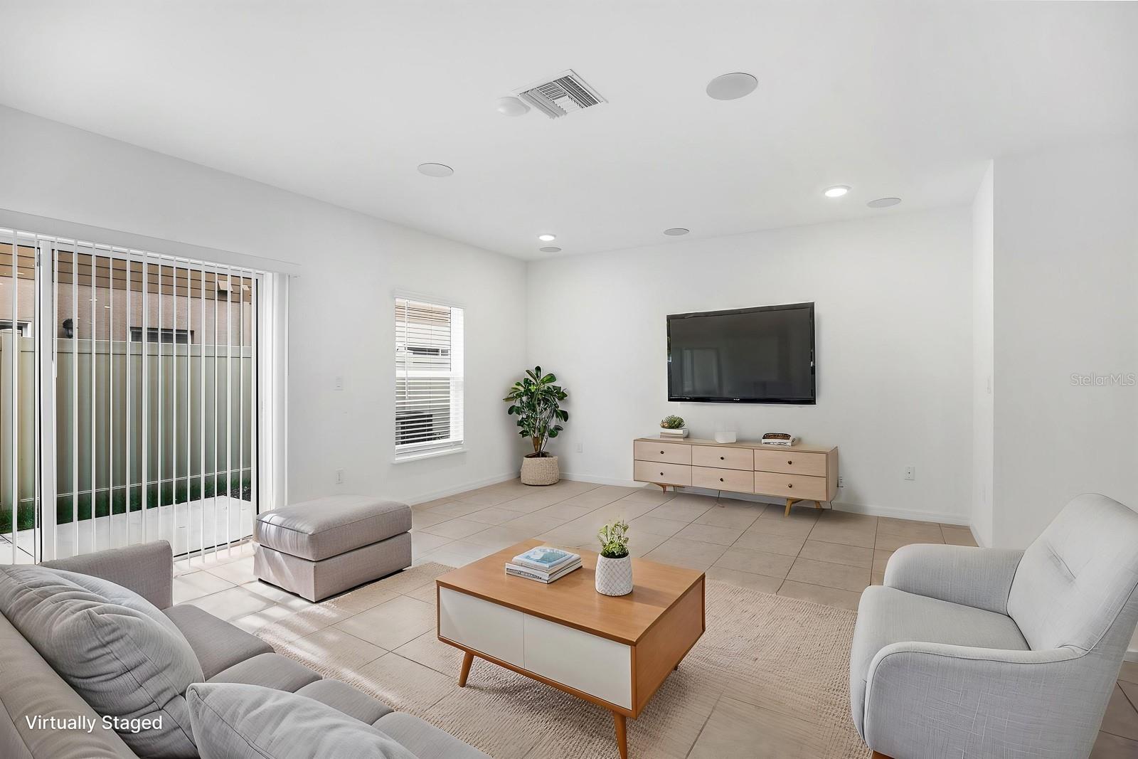 CP & WILLIAMS TWNHMS - Residential Lease