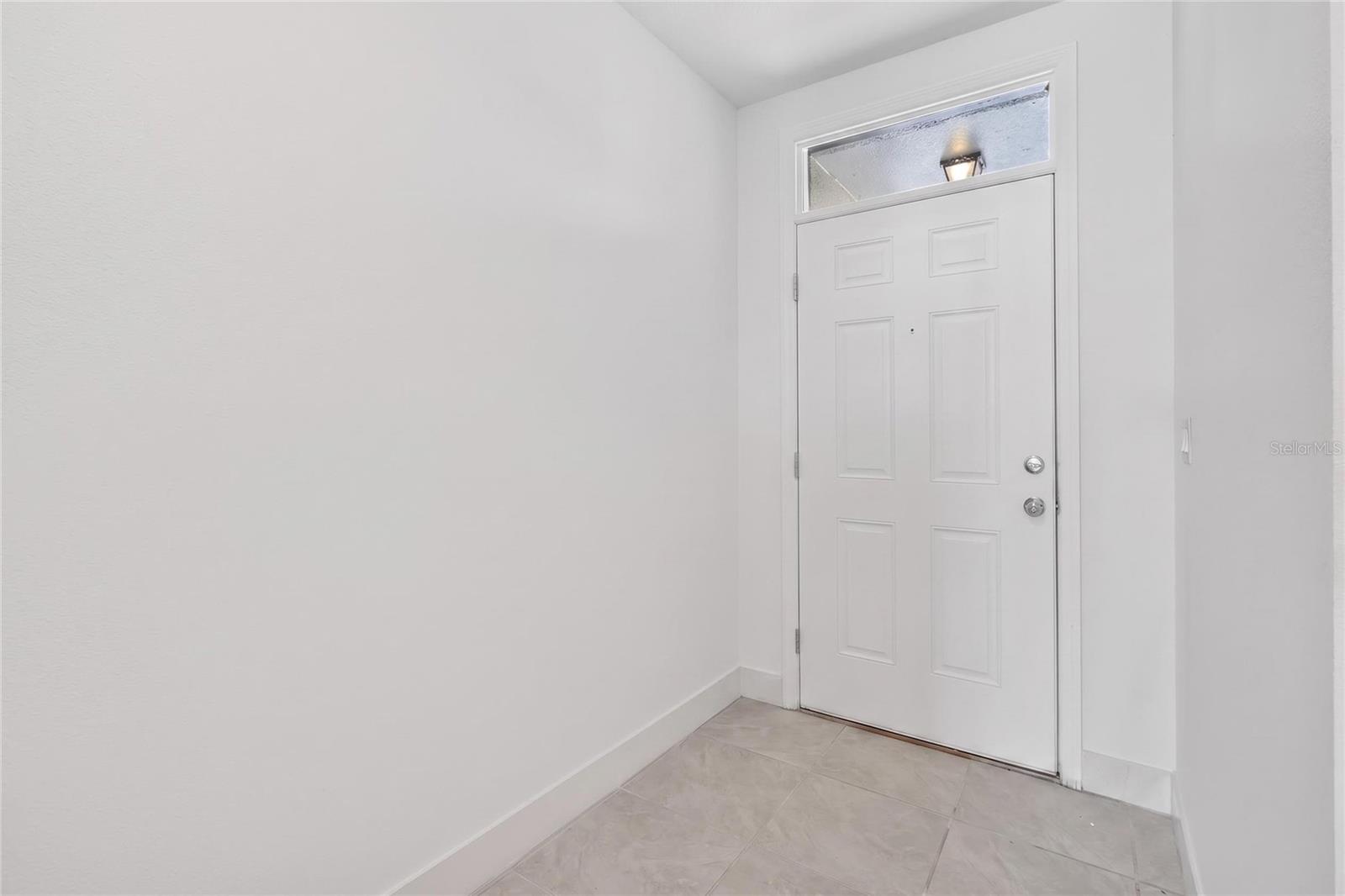 LAKESIDE LANDINGS PH 01 - Residential