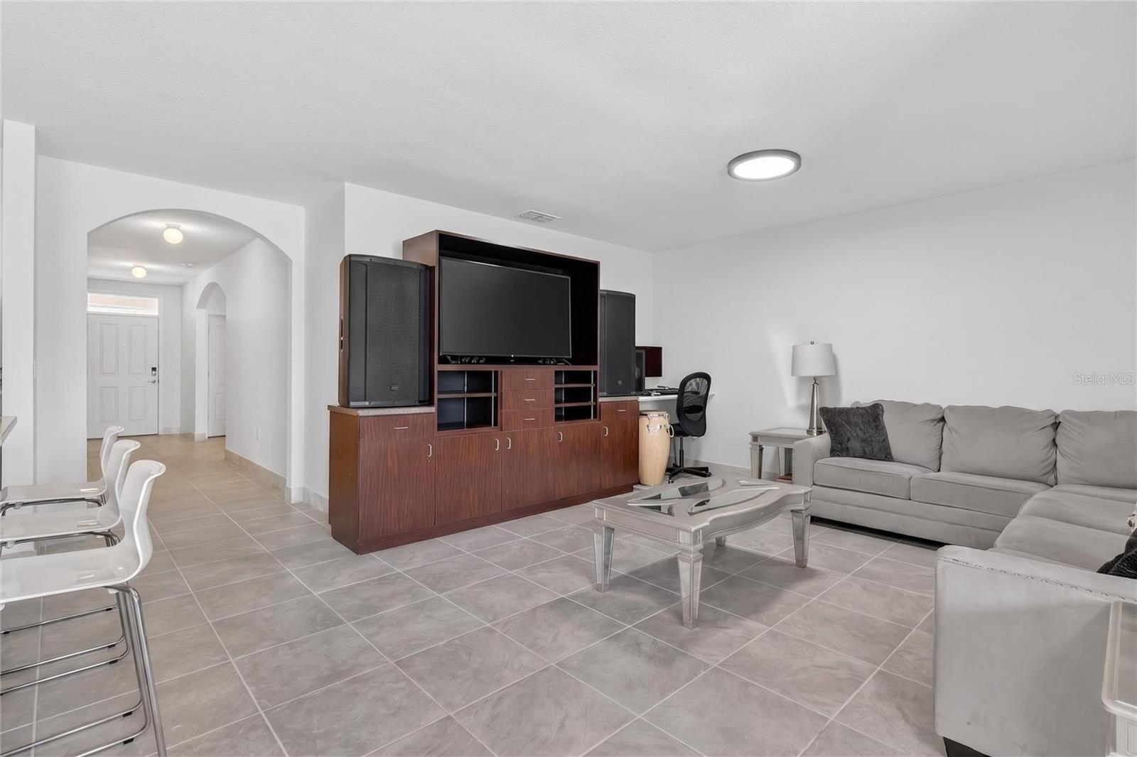 LAKESIDE LANDINGS PH 01 - Residential