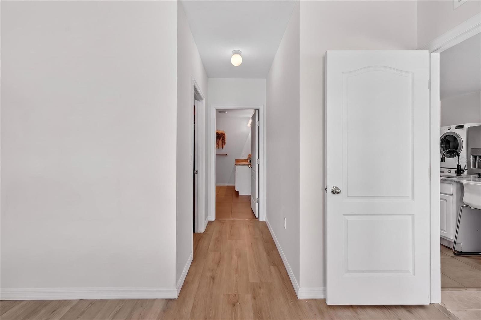 LAKESIDE LANDINGS PH 01 - Residential