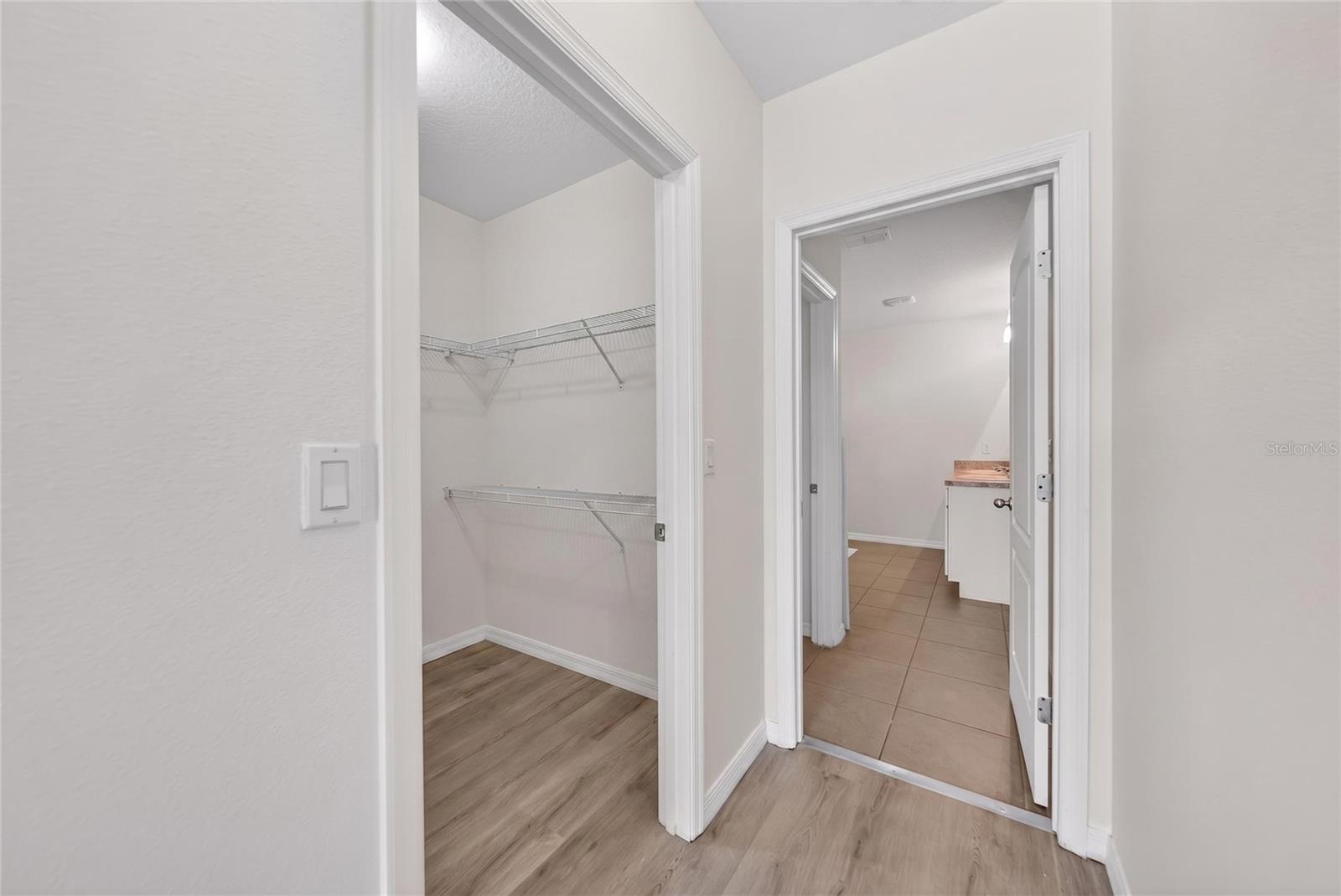 LAKESIDE LANDINGS PH 01 - Residential