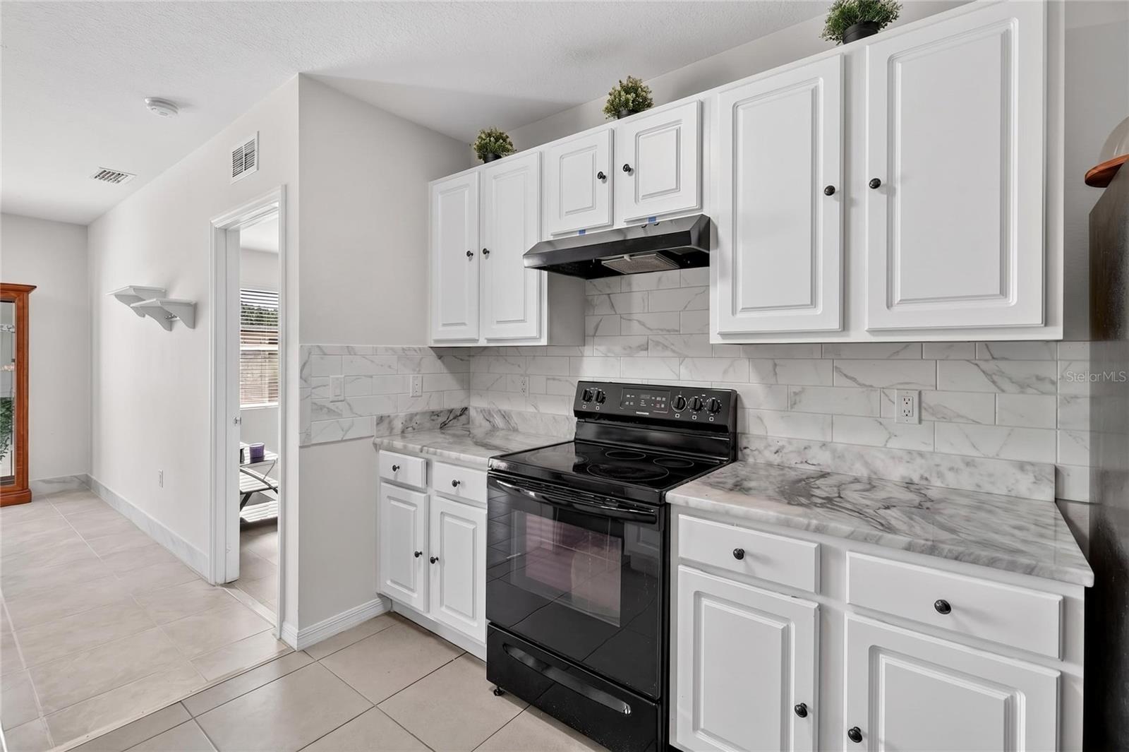 LAKESIDE LANDINGS PH 01 - Residential