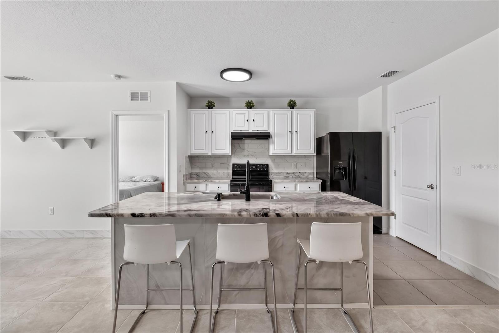 LAKESIDE LANDINGS PH 01 - Residential